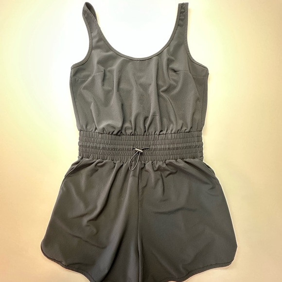 Abercrombie & Fitch Black Top - Picture 5 of 8